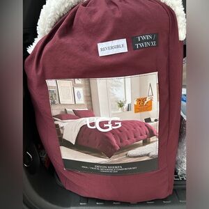 UGG comforter set